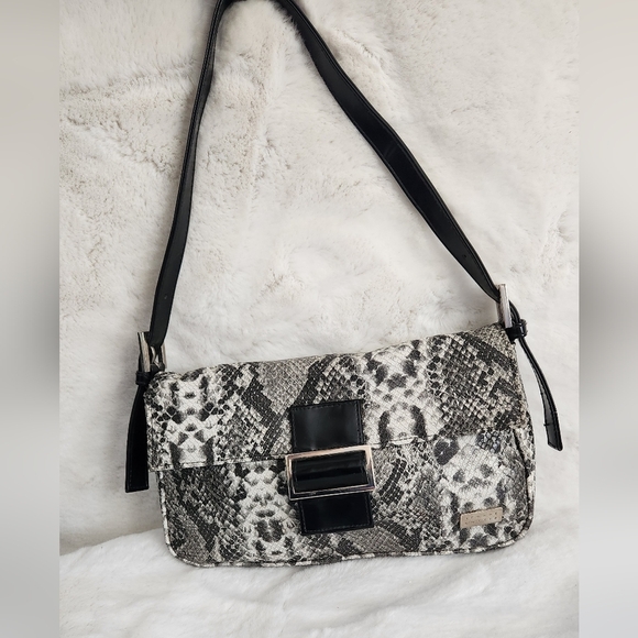 Jeanne Lottie Faux Snakeskin Fendi Inspired Handbag - Picture 1 of 13